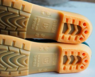 BOTAS DE AGUA verdes talla 41. NUEVAS