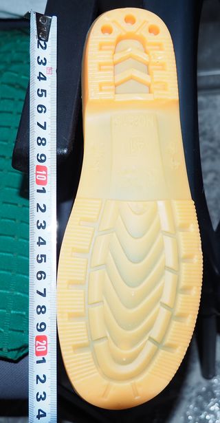 BOTAS DE AGUA verdes talla 41. NUEVAS