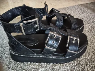 Sandalias Bershka negras mujer talla 37