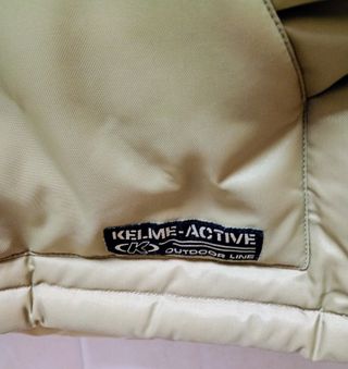Plumífero KELME Beige Talla L. SÓLO TRATO EN MANO.