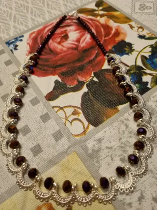 Collana con perle viola e argento