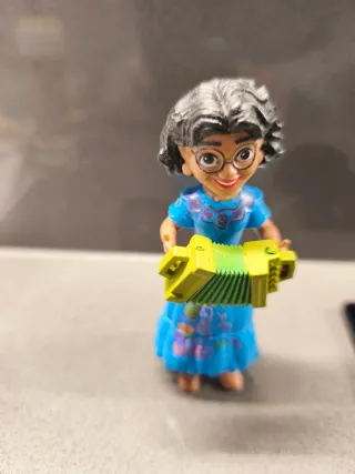 Muñecos Disney Frozen y Encanto