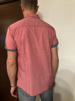 Camisa de manga corta roja
