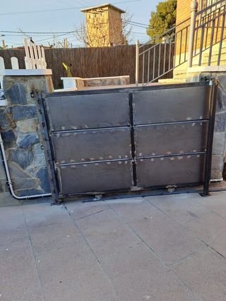 Soldador y pintor profesional – trabajos a medida