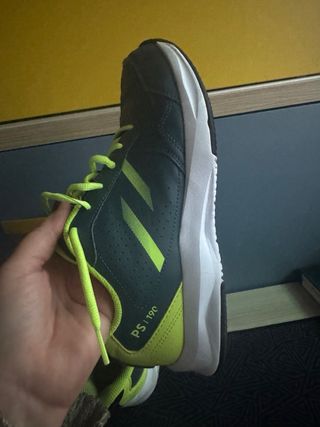 Zapatillas padel kuikma azul verdoso y Verdes