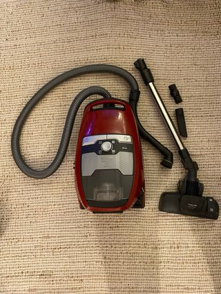 Aspiradora Miele Blizzard CX1 Roja