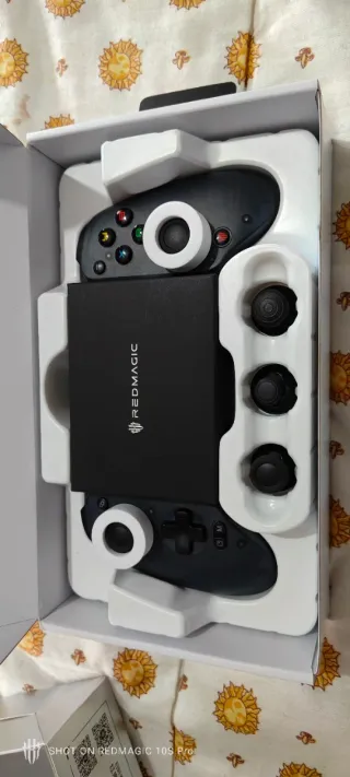 Control Red Magic Negro/Gris Nuevo