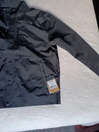 Chaqueta impermeable The North Face Negra