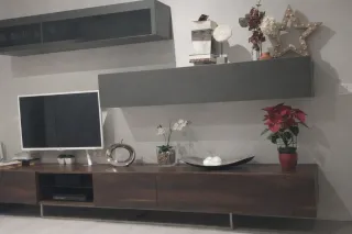 Mesa comedor con 6 sillas y mueble tv