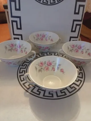 4 Tazas y 7 platos Porcelana MAH-VIGO Santa Clara