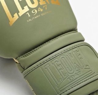 Guantes de boxeo LEONE color verde militar