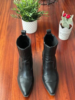 Botines cowboy piel negros