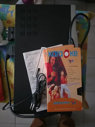 Karaoke con 3 Cintas VHS