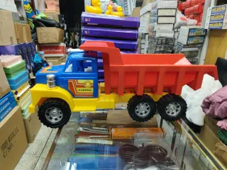 Camión Volquete Karpan 500 (68cm)