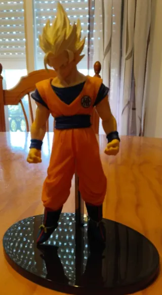 Figura Goku Super Saiyan 2