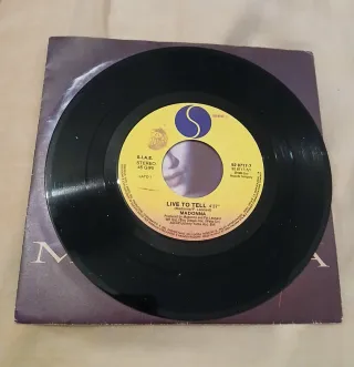 Vinile 45 giri Madonna Live to Tell.
