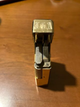 Mechero Zaima Chatelet Dorado