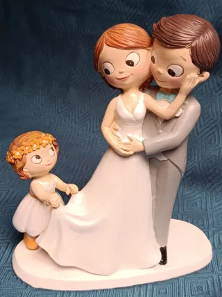 Figura Novios Boda con Niño