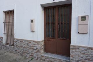 CASA PLANTA BAJA MONTIJO