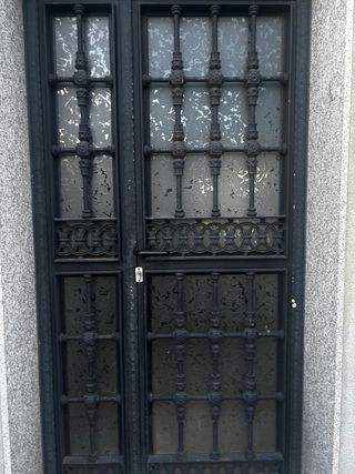 Puertas (2) hierro forjado negra