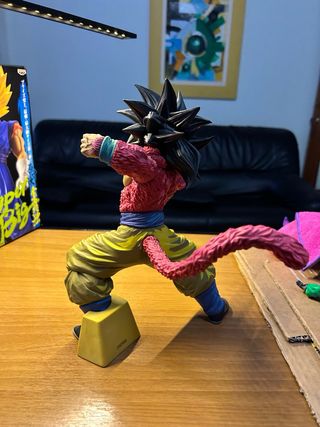 Figura Goku SSJ4 BWFC SOLO HOY
