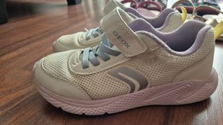 Colección de zapatos verano e invierno para niñas