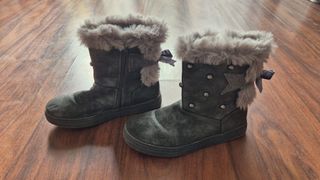 Colección de zapatos verano e invierno para niñas