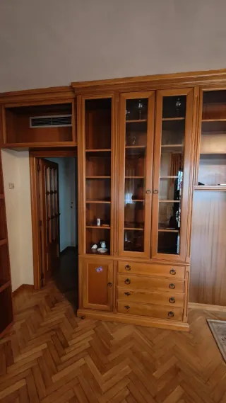 Mueble de salón de madera