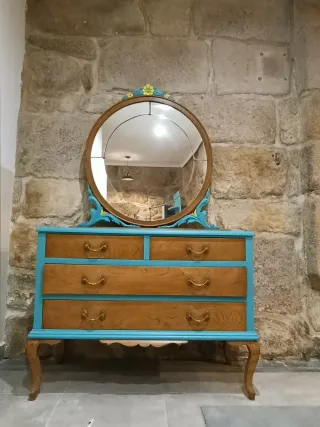 Cómoda antigua restaurada - Pieza única