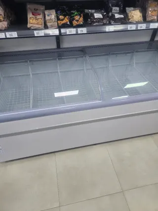 Congelador horizontal casi nuevo