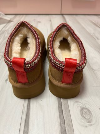 UGG Tazz II Mujer Talla 39 Marrón