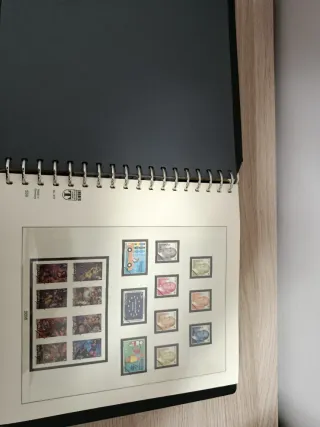 Álbum de Sellos de España LINDNER Marrón 2005/2008