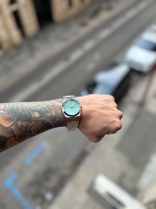 Reloj Poedagar Plata y Turquesa Nuevo