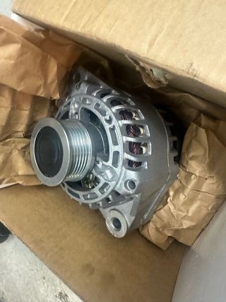 Alternador Opel Astra H Zafira B Vectra C 1204433