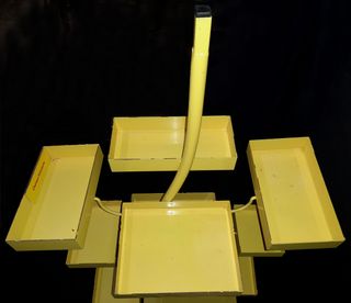 Expositor Metálico Vintage Amarillo