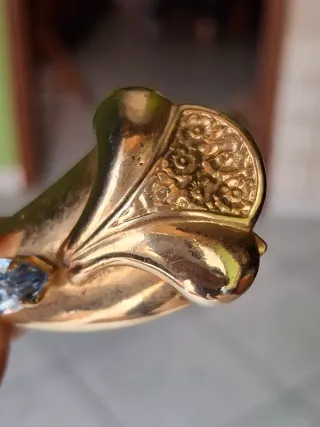 Spilla vintage artigianale con pietra turchese