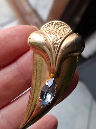 Spilla vintage artigianale con pietra turchese