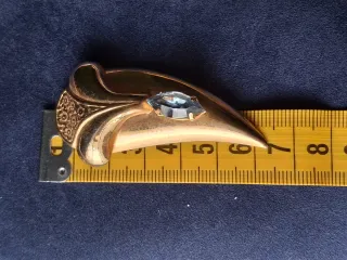 Spilla vintage artigianale con pietra turchese