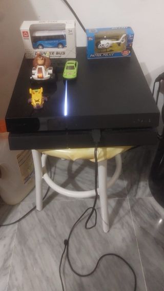 Consola PS4 + Mando + TV 50