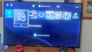 Consola PS4 + Mando + TV 50