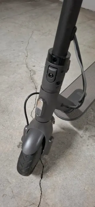 Patinete Eléctrico Xiaomi Mi Essential