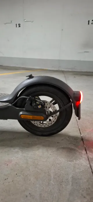 Patinete Eléctrico Xiaomi Mi Essential