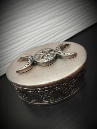 Triple Moon Box Rituals