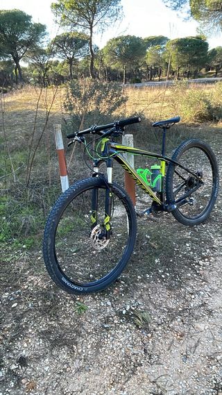 Bicicleta de Montaña spcialized