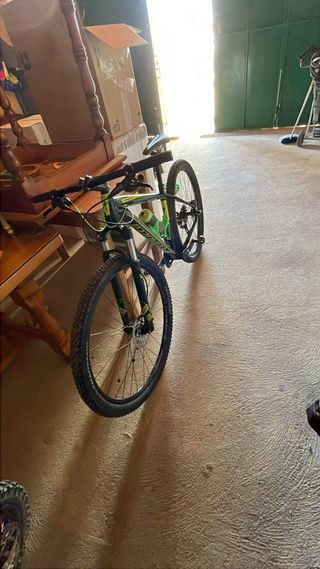 Bicicleta de Montaña spcialized