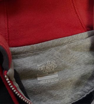 Sudadera Nike Negra y Roja Cremallera talla s