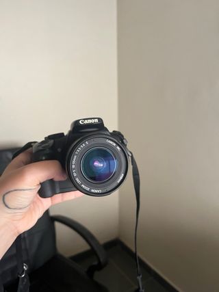 Canon EOS 400D + 18-55mm + disparador