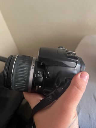 Canon EOS 400D + 18-55mm + disparador