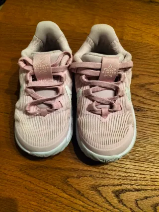Scarpe bambina rosa Nike Star Runner