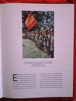 Libro Das Heer Uniformes y Distintivos